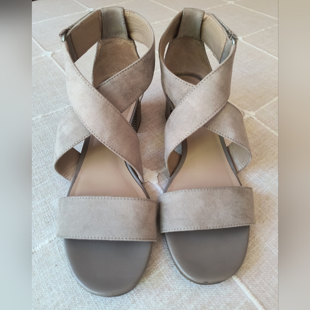 Naturalizer Tan Suede Summer Sandals Women's 8